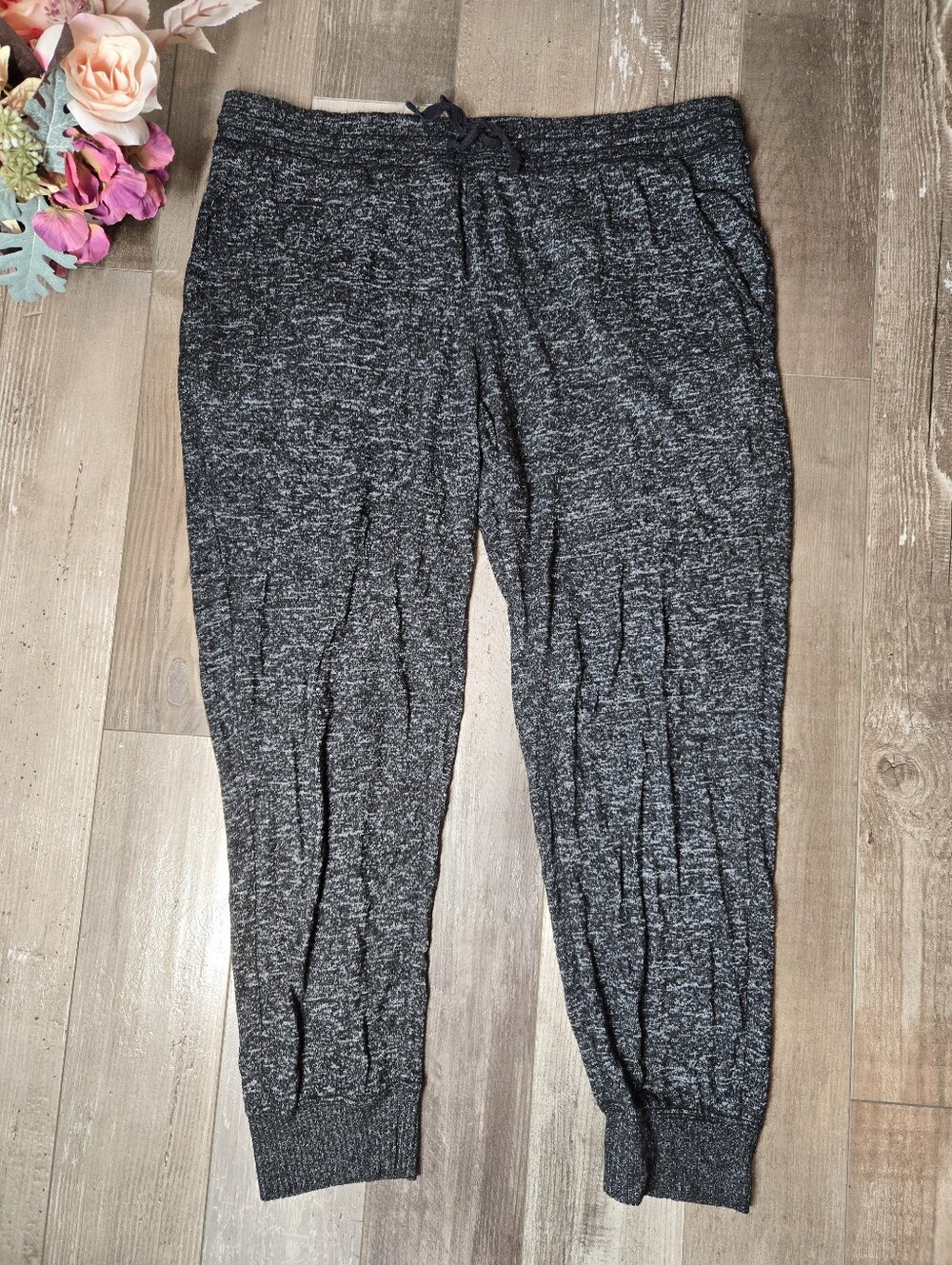 Xersion Women’s Large Charcoal Heathered Semi‑Fit Jogger Pants